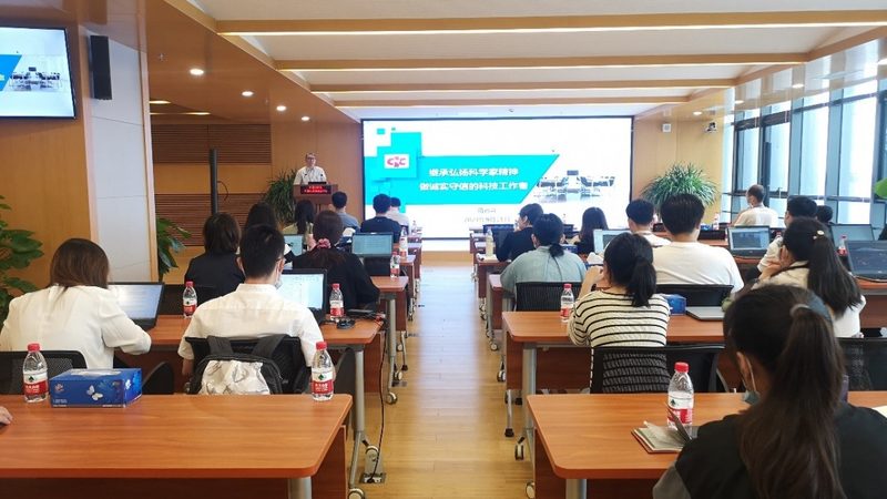 教学质量：了解网课的教学质量，可以从以下几个方面入手：